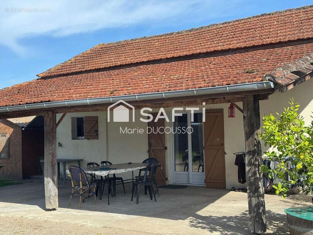 Maison 229 m² à Saint-Magne-De-Castillon  - photo 7