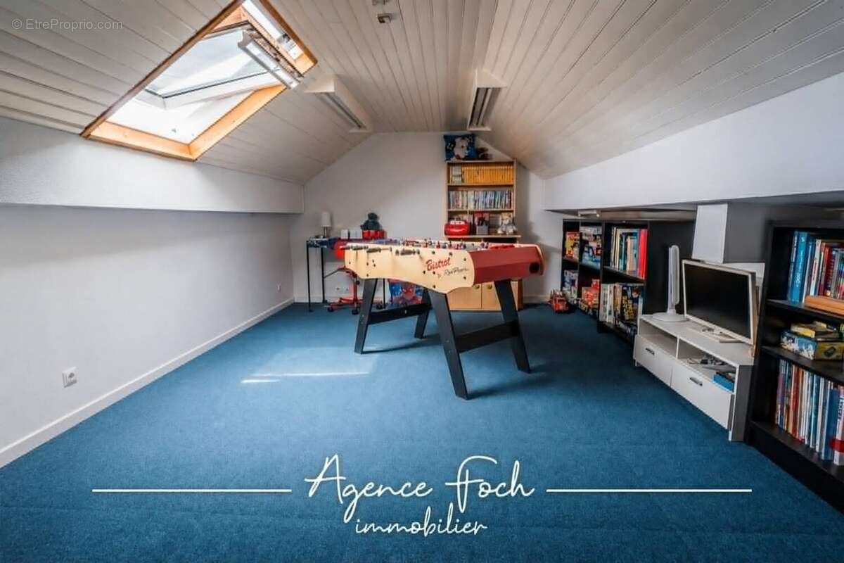 Maison 122 m² à Tarbes  - photo 9