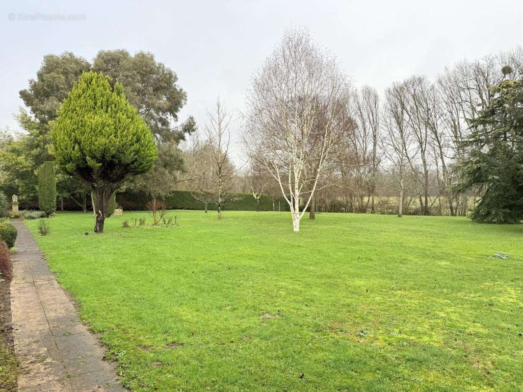 Maison à SAINT-AVIT-SAINT-NAZAIRE