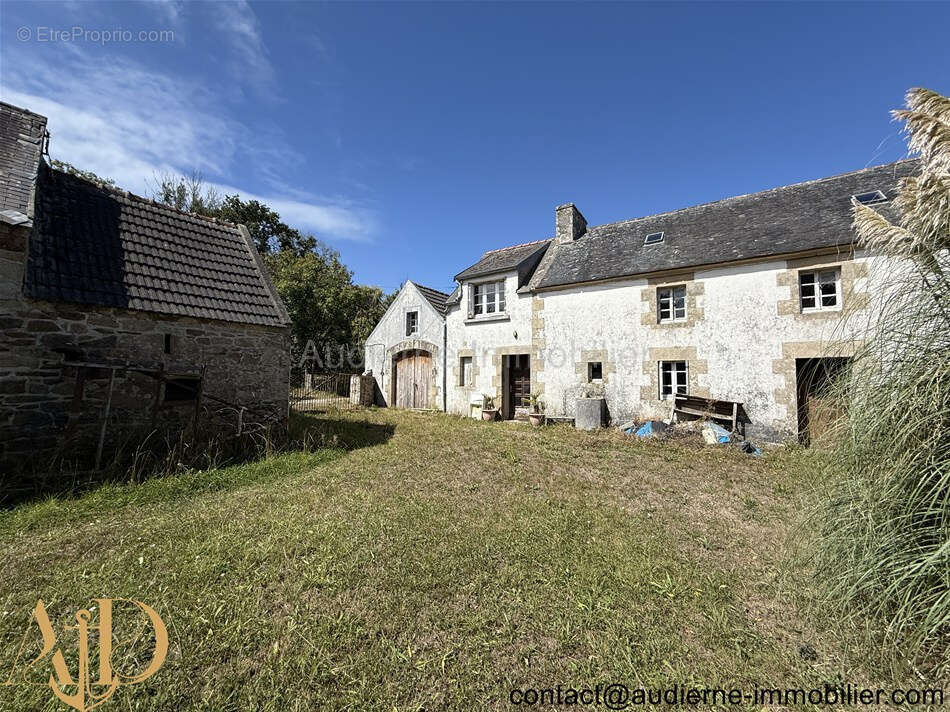 Maison à CLEDEN-CAP-SIZUN