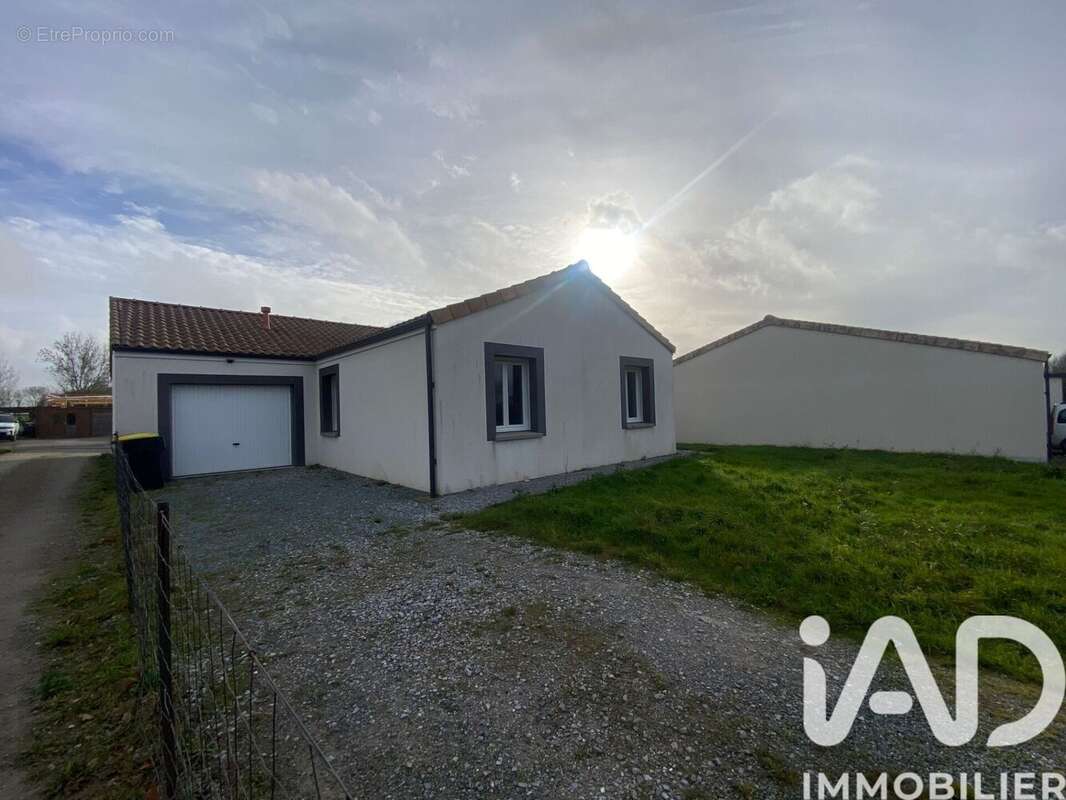 Photo 4 - Maison à LE FUILET