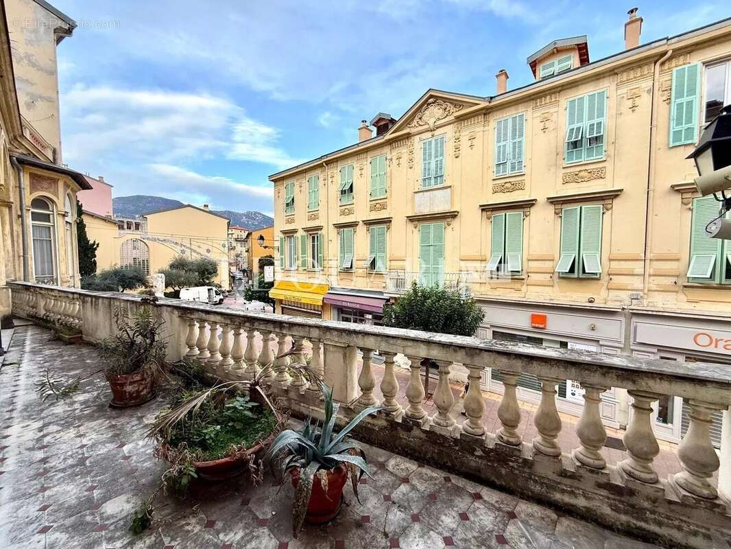 Appartement à MENTON