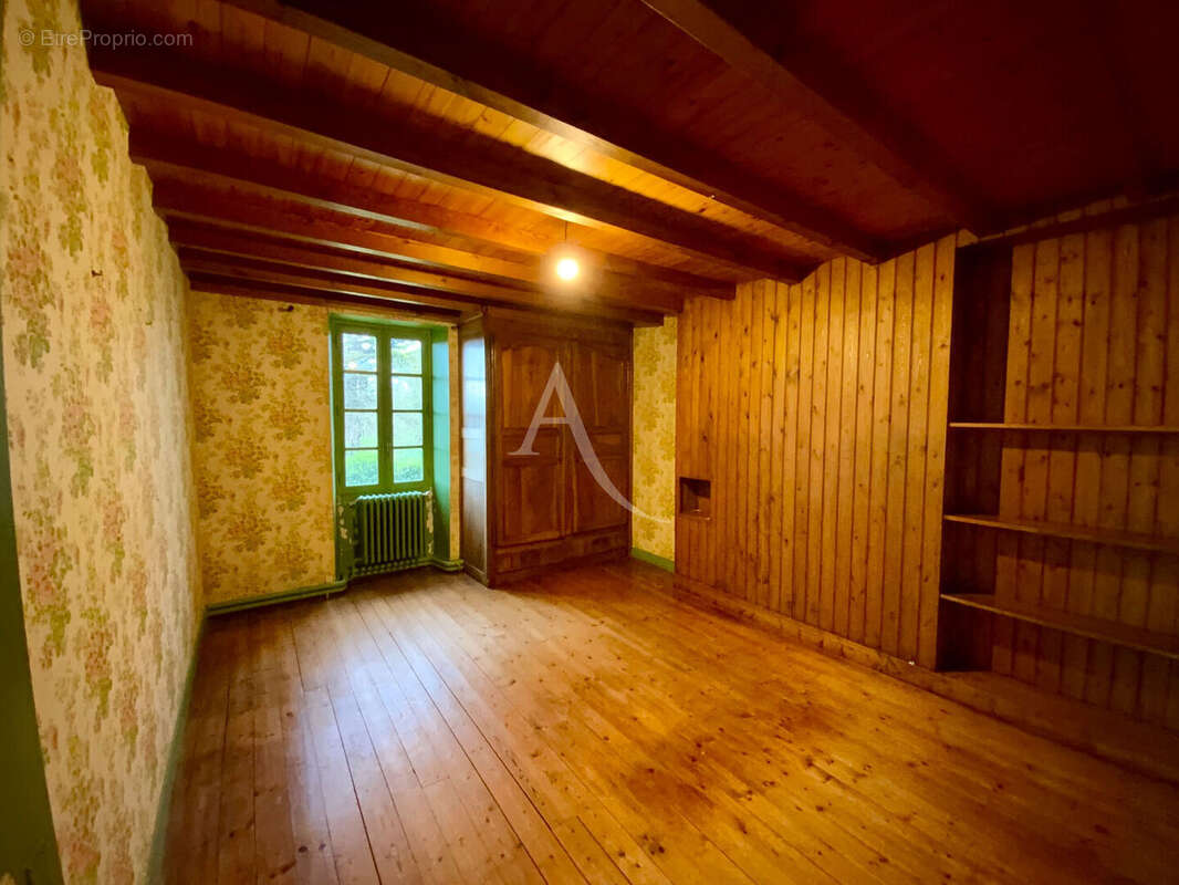 Maison à CRITEUIL-LA-MAGDELEINE