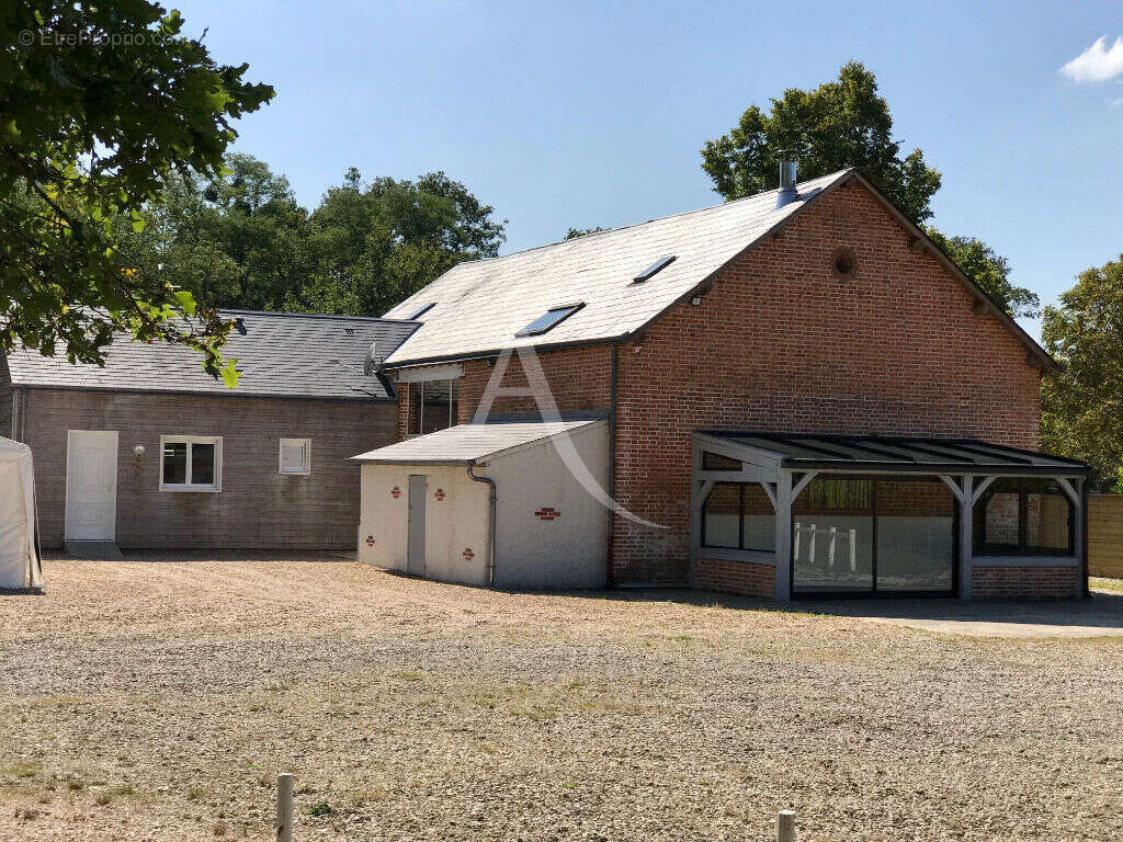 Maison à JOUY-LE-POTIER