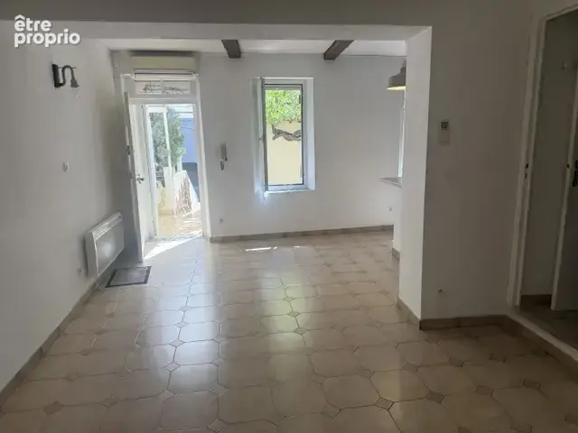 Maison de ville T2 avec dépendances, terrasse et parking   Allauch Village - photo 5