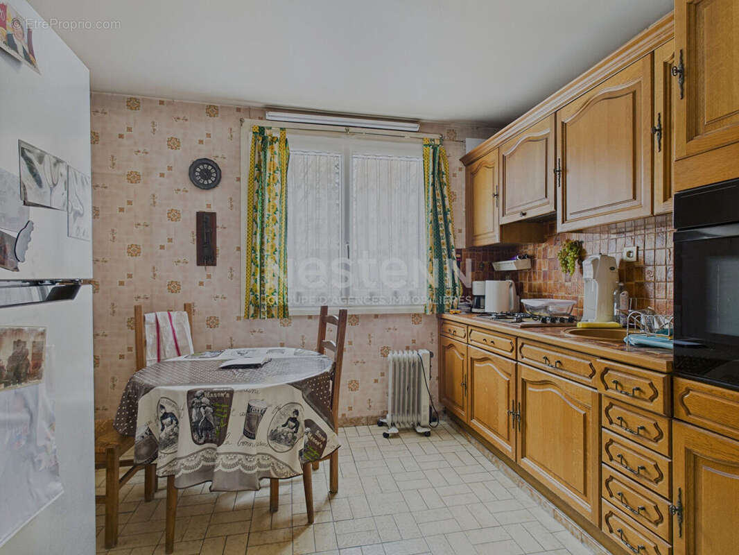 Appartement à PARIS-19E
