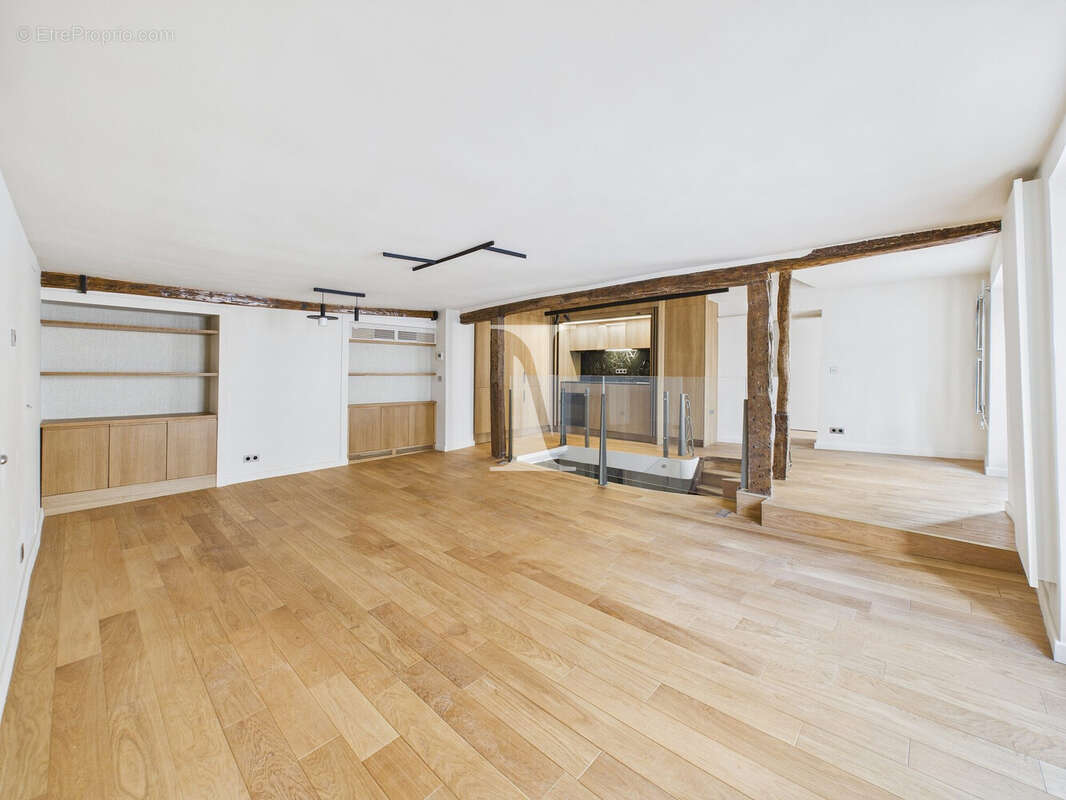 Appartement à PARIS-7E