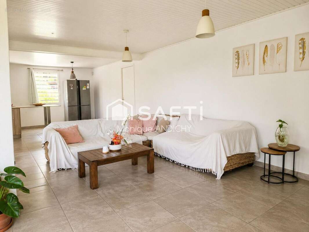 Appartement 168 m² à Saint-Joseph  - photo 4