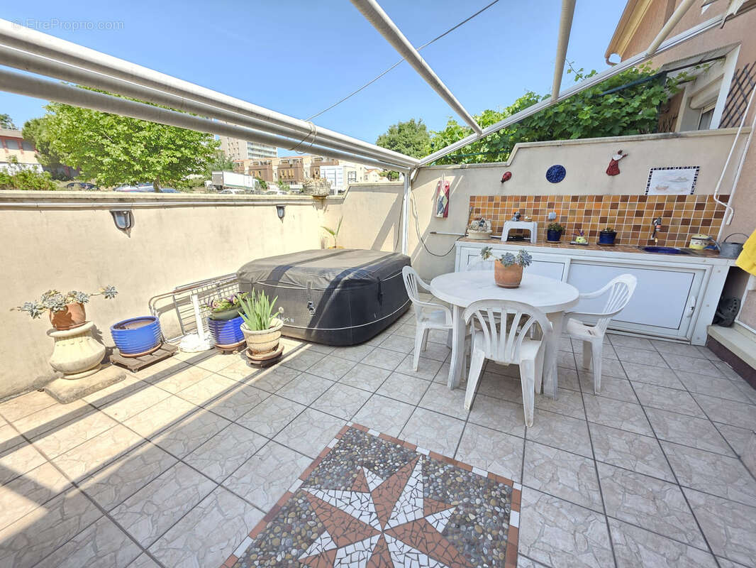 Appartement à PORT-DE-BOUC