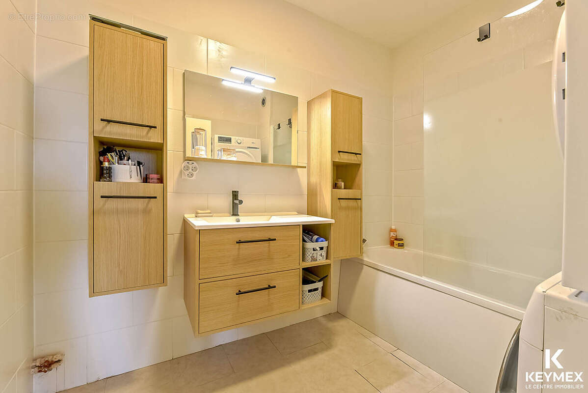 Appartement à CHAMPAGNE-SUR-OISE