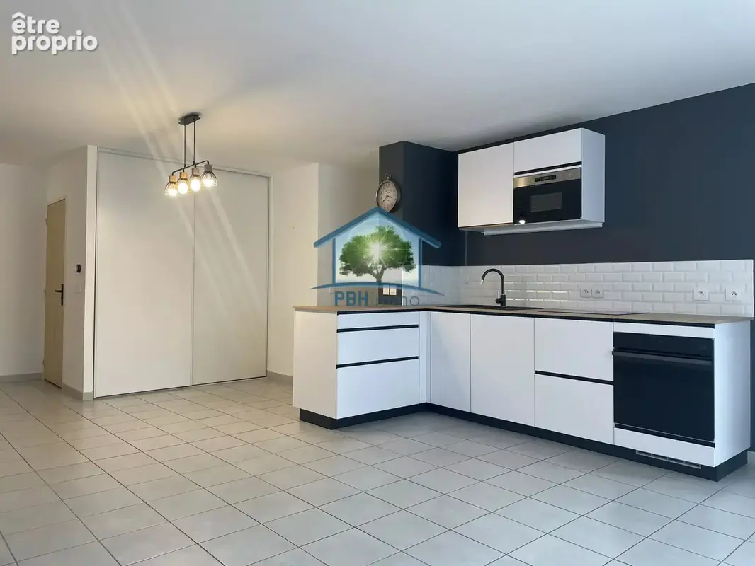 Photo Appartement à Saint-Priest-En-Jarez au prix de 245 000€