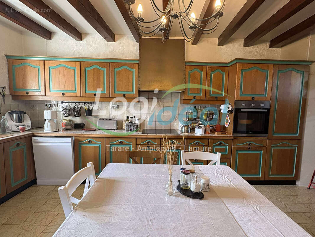 Maison de caractère sur les hauteurs de St Nizier d'Azergues sur + de 3000m2 de terrain. - photo 12
