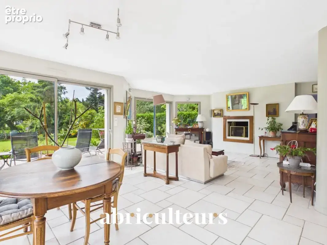 Maison familiale récente avec grand jardin et prestations de qualité – 159 m² – 7 pièces – Carnac côté bourg - photo 2