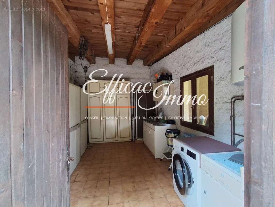 Maison 6P sur terrain de 2100m² avec piscine et dépendance - photo 24