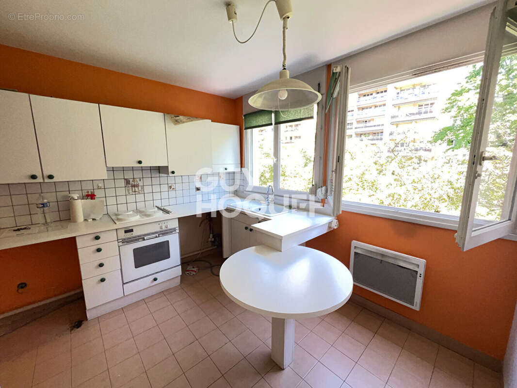 Appartement à LYON-4E