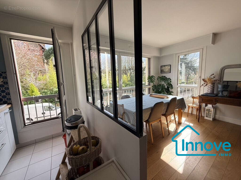 Appartement à VERSAILLES