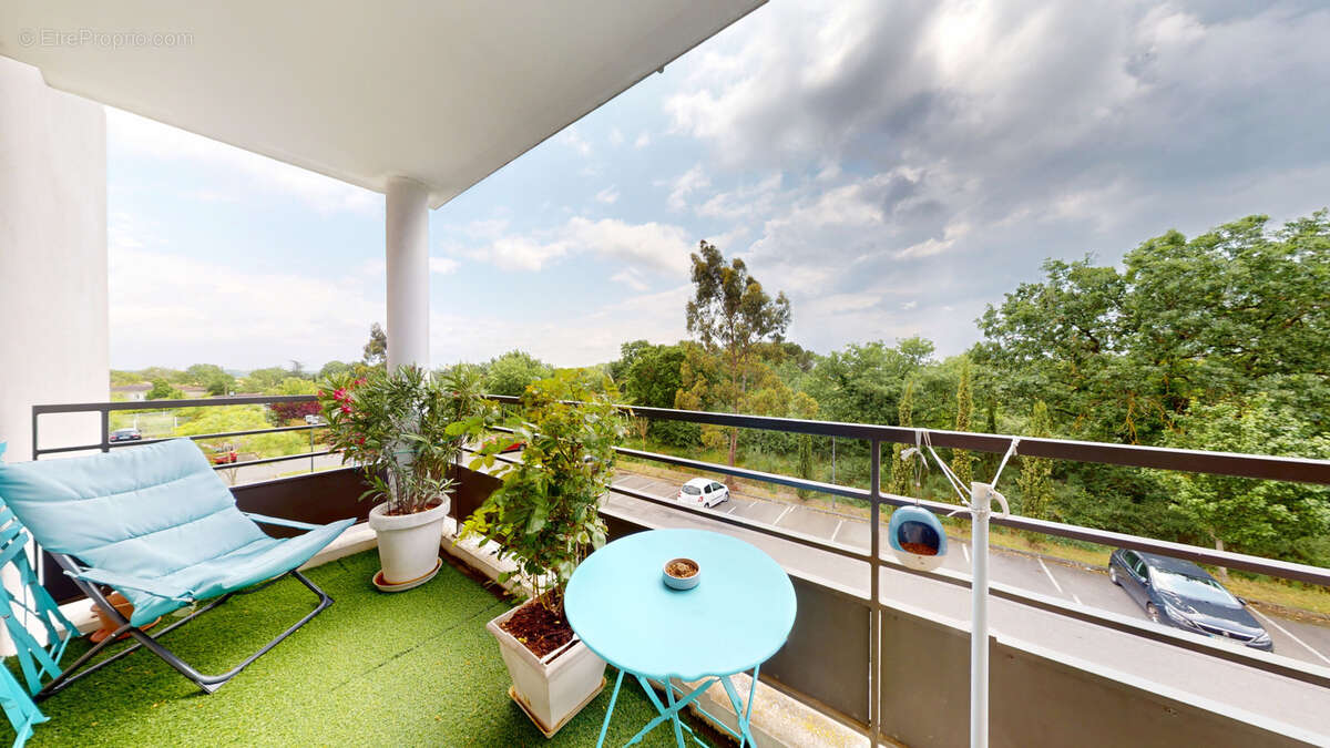 Appartement à CORNEBARRIEU