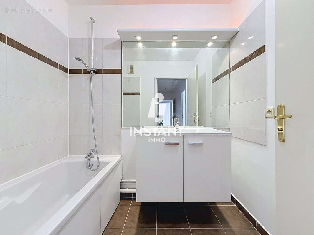 Appartement à LE PERREUX-SUR-MARNE