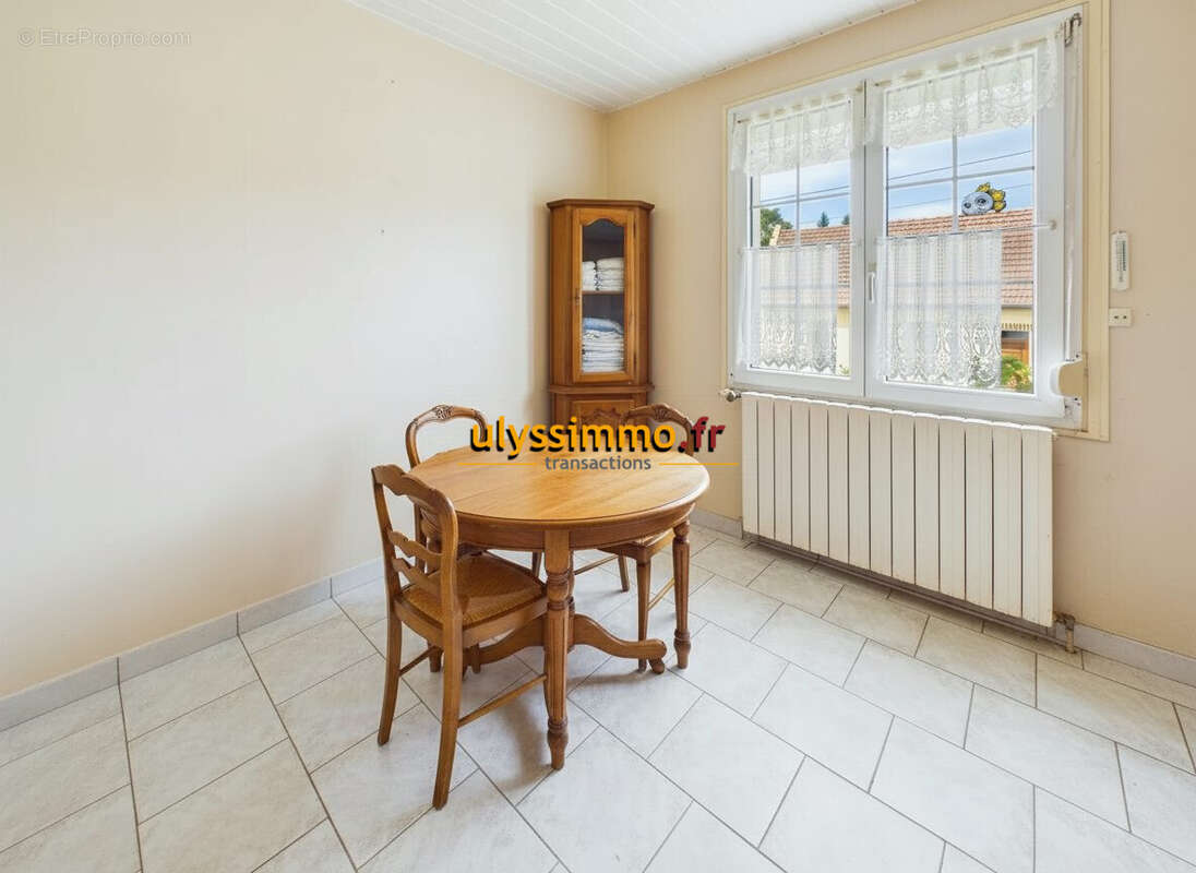 Maison 74 m² à Bayonvillers  - photo 5