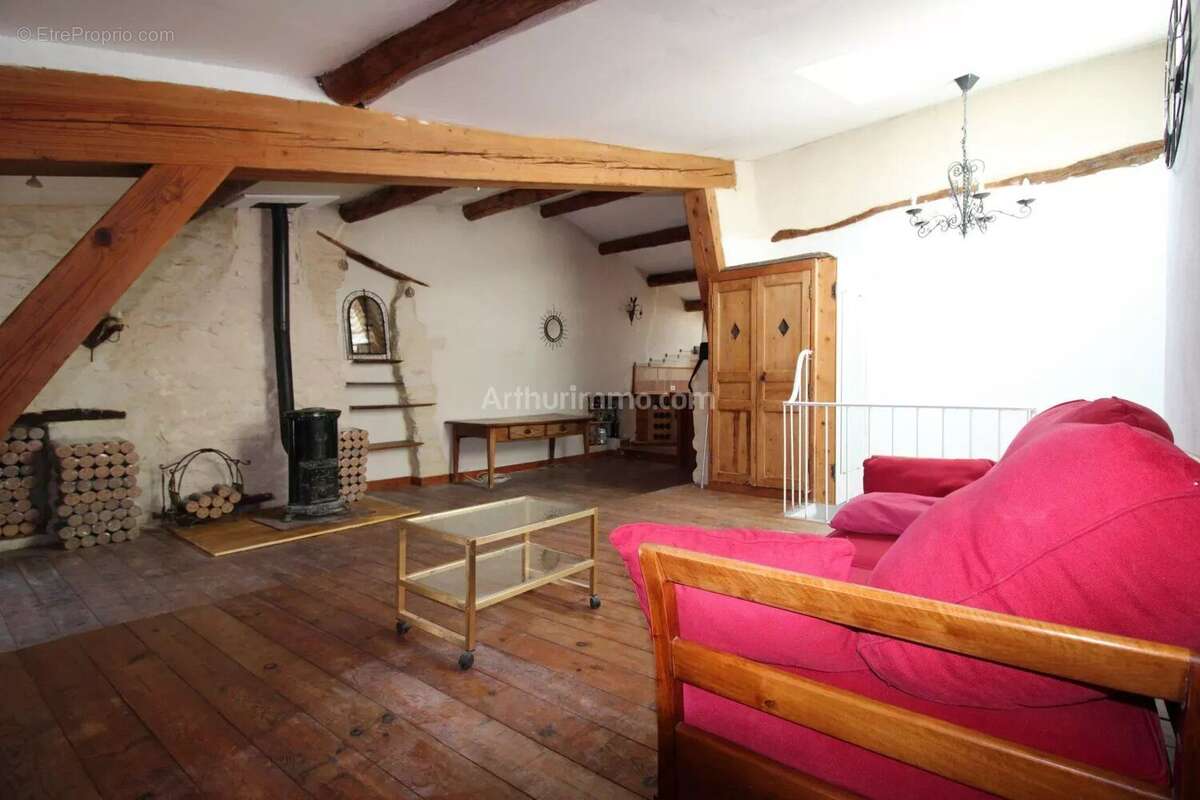 Maison à POURCIEUX