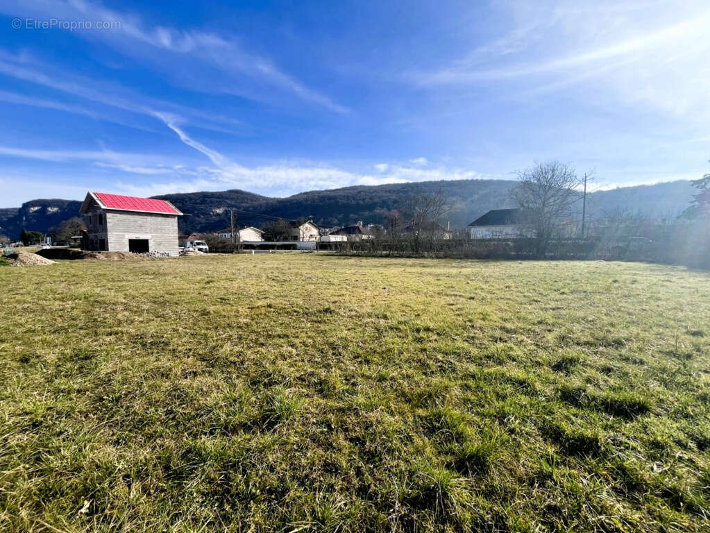 38390 LA BALME LES GROTTES : Terrain plat et viabilisé de 1 189 m2   Hors lotissement - photo 3