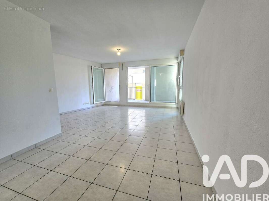 Photo 2 - Appartement à MARSEILLE-2E