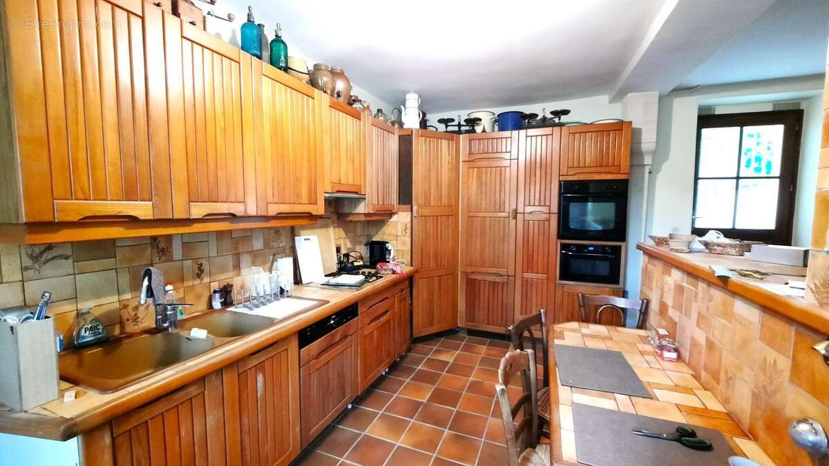 HAUTEFONTAINE – Authentique longère avec du cachet ! - photo 6
