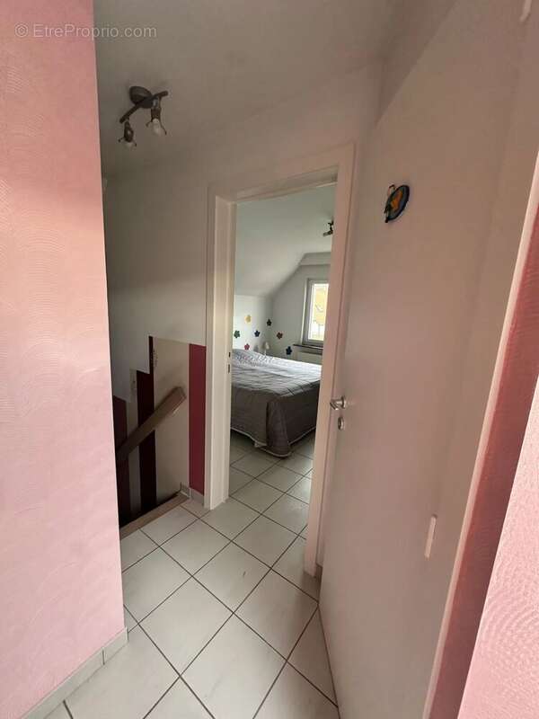 Maison à GROFFLIERS