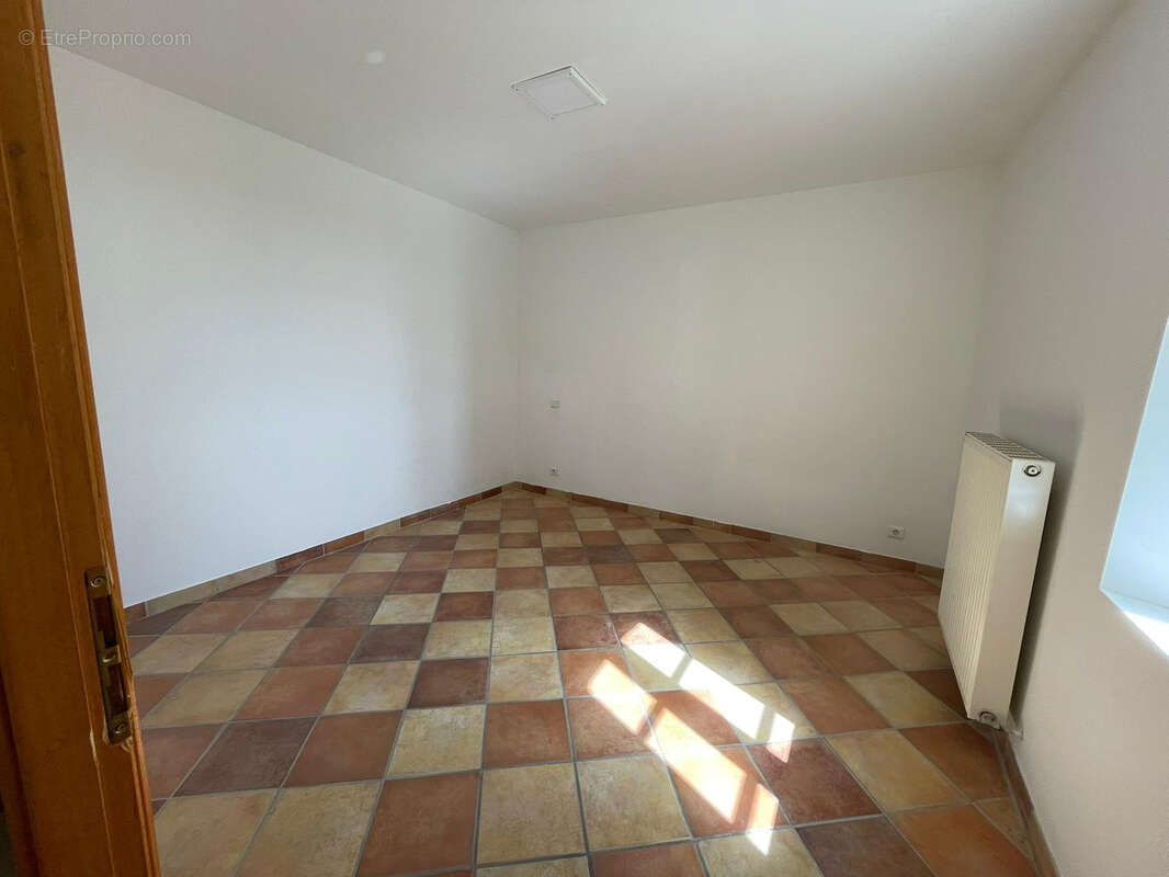 Appartement à PONT-SAINT-ESPRIT