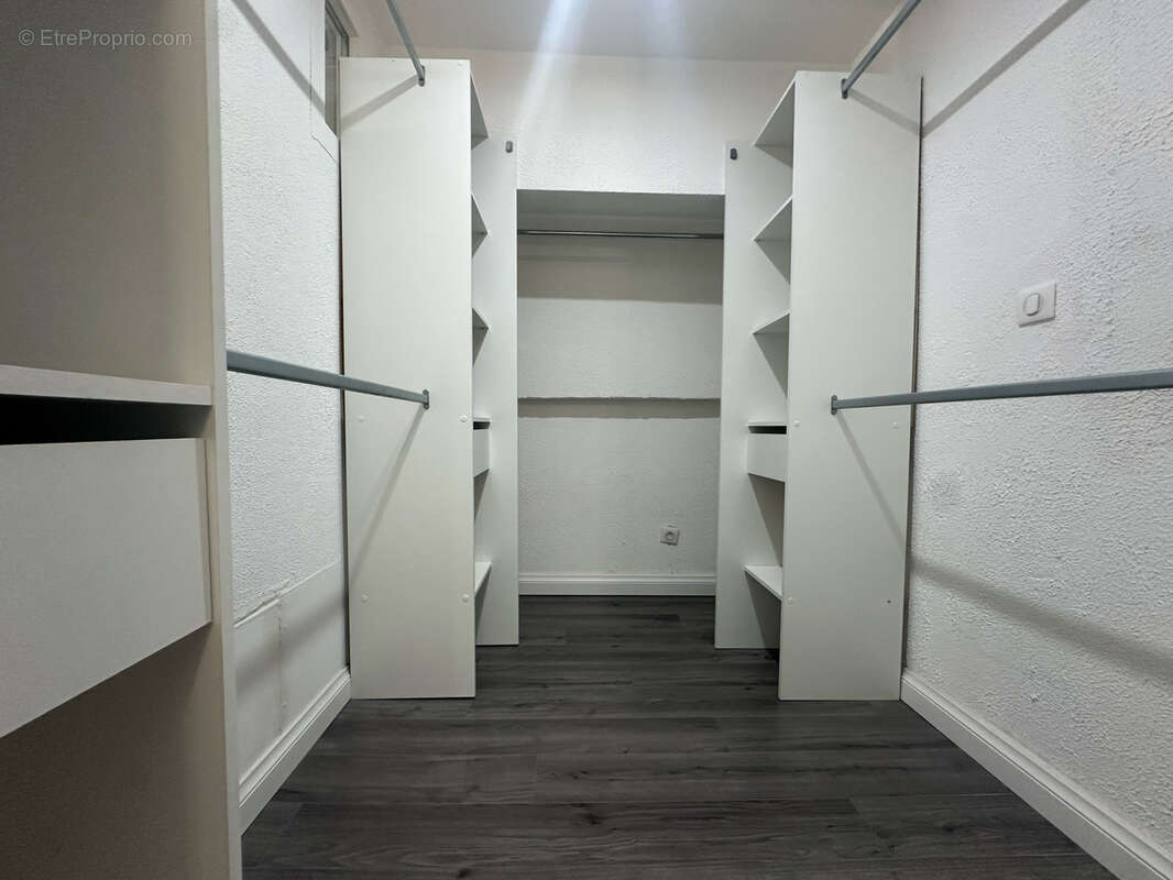 Appartement à MAUGUIO