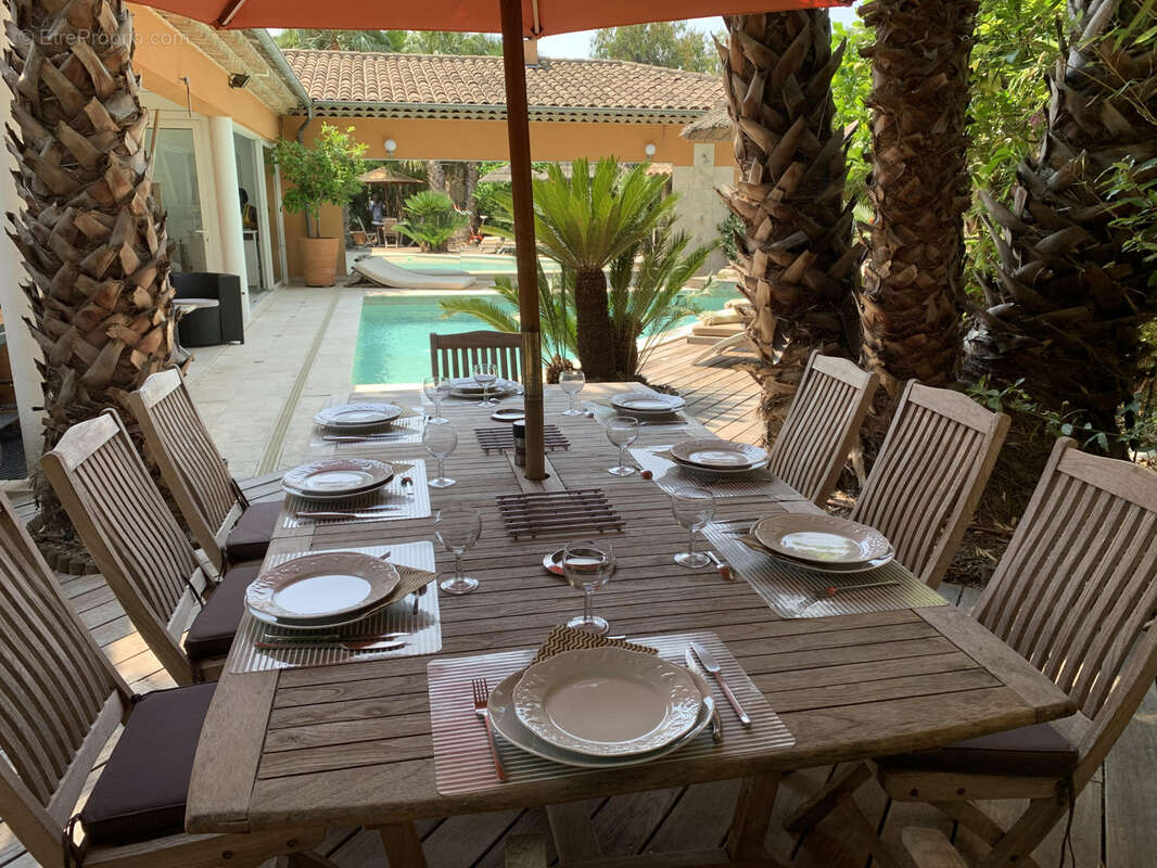 Villa lumineuse avec piscine, à deux pas du centre-ville de Sainte-Maxime - photo 4