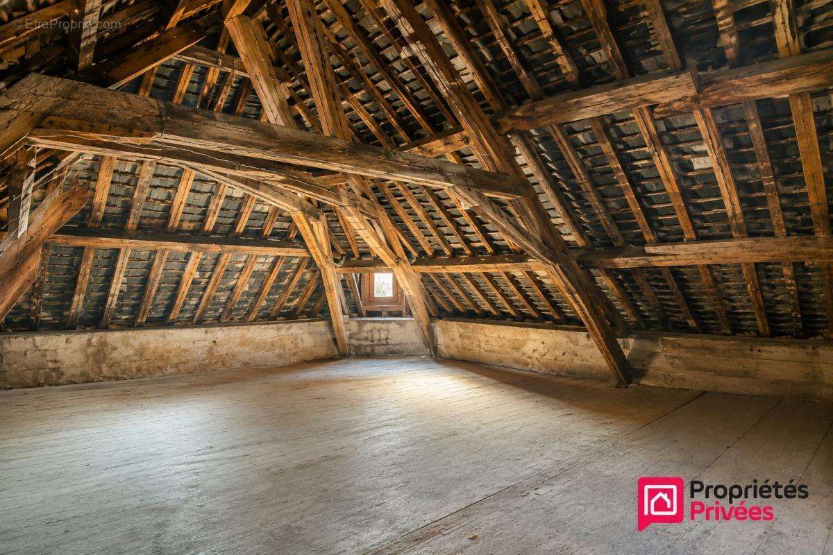 Maison Bourgeoise de caractère Lormes 7 pièce(s) 165 m2 + véranda 20m2 - photo 13