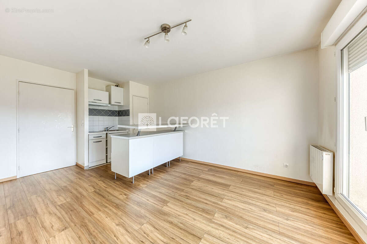 Appartement Pontault Combault 1 pièce(s) 25.72 m2 - photo 4