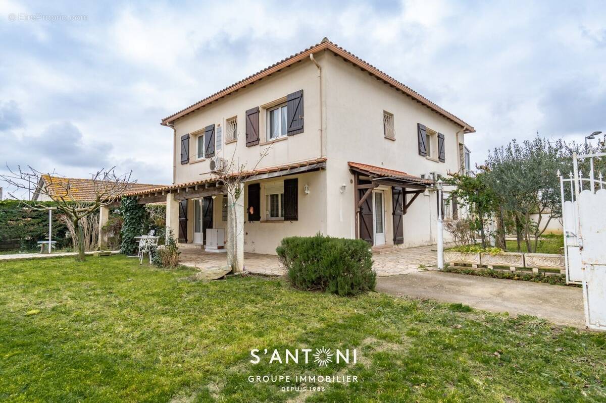 Maison à THEZAN-LES-BEZIERS