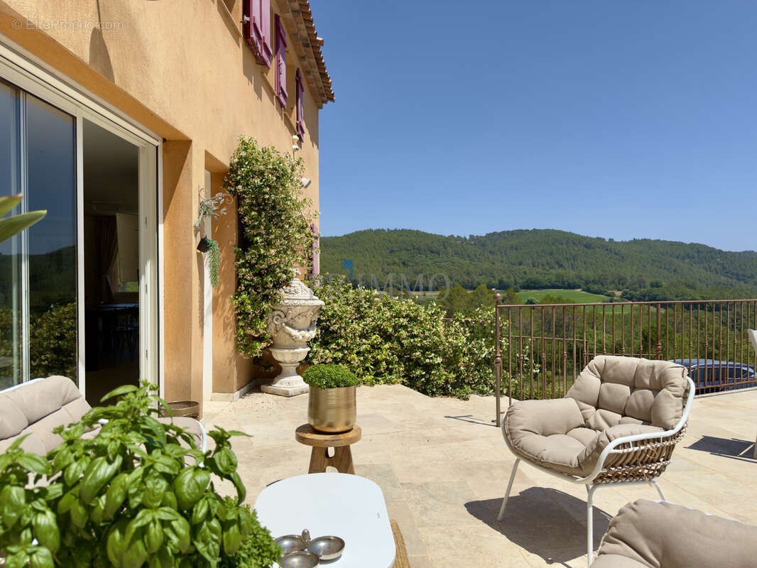 Maison à LORGUES
