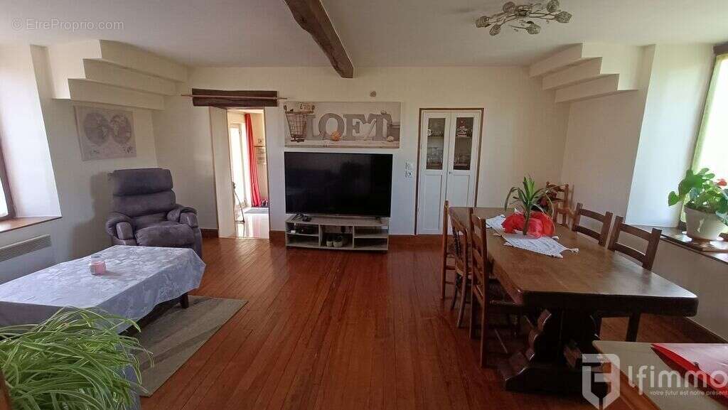 Maison à SAINT-MARS-VIEUX-MAISONS