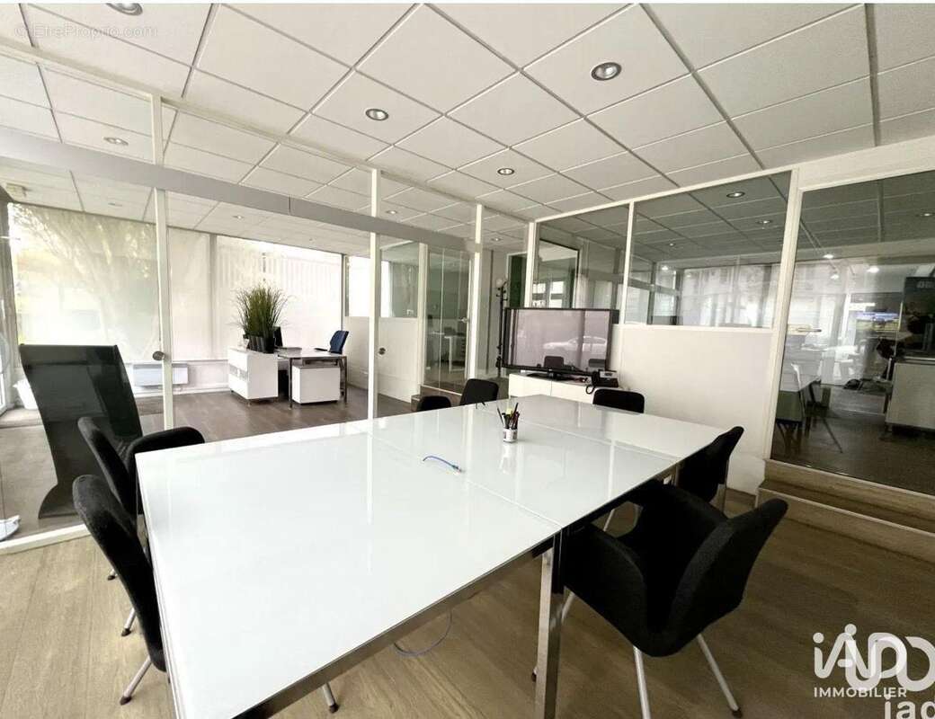 Photo 3 - Commerce à IVRY-SUR-SEINE