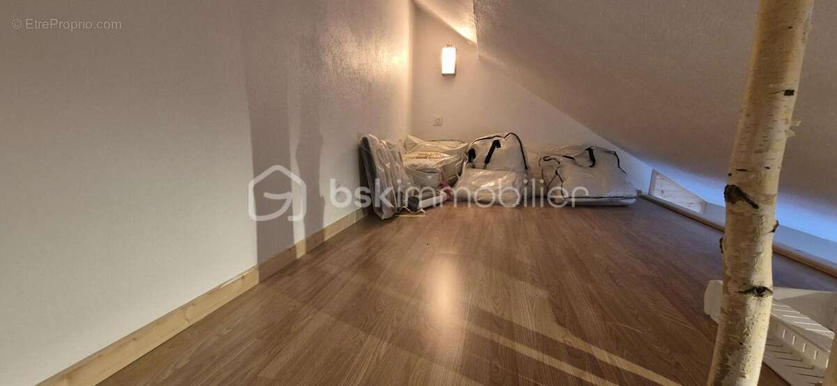 Appartement à COLMARS