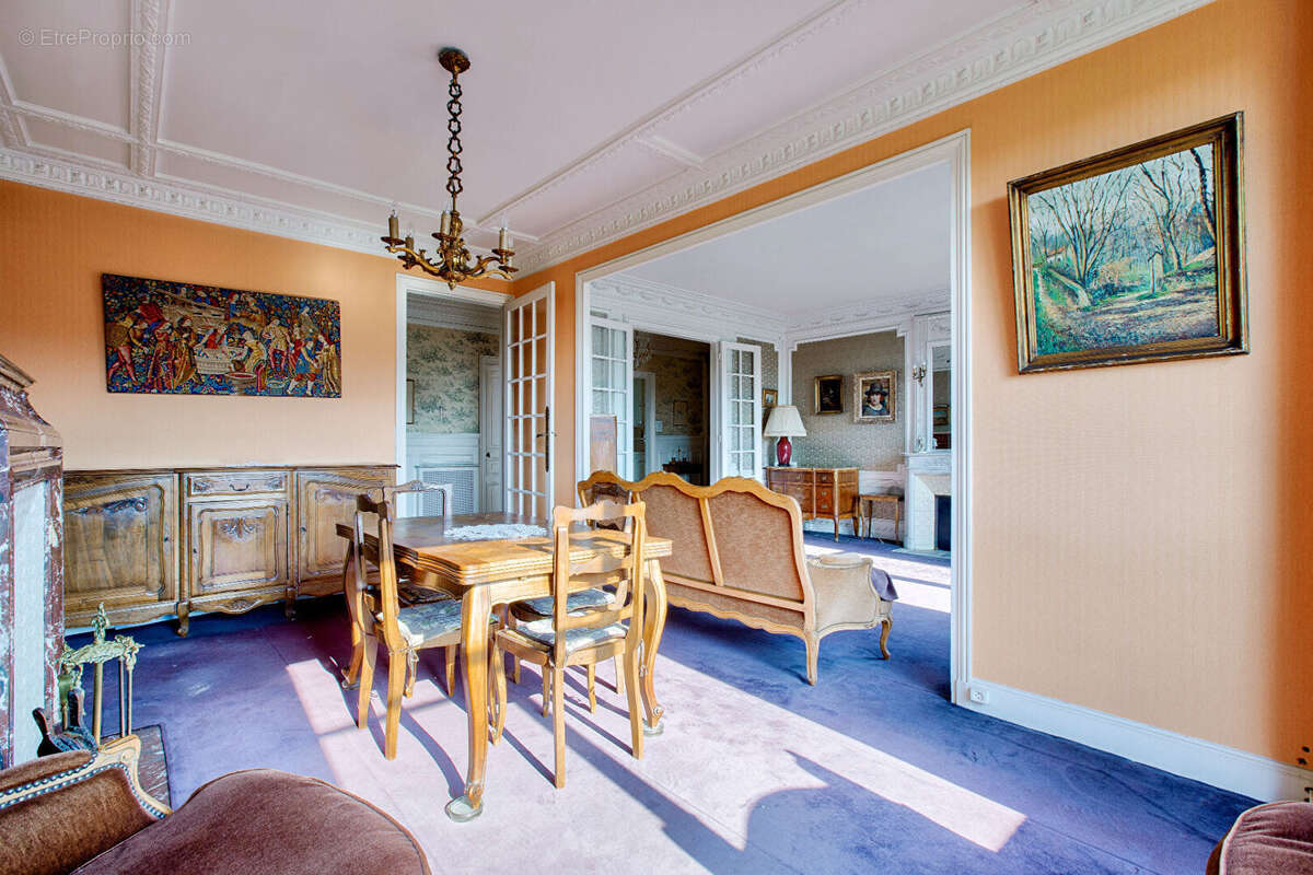 Appartement à PARIS-11E