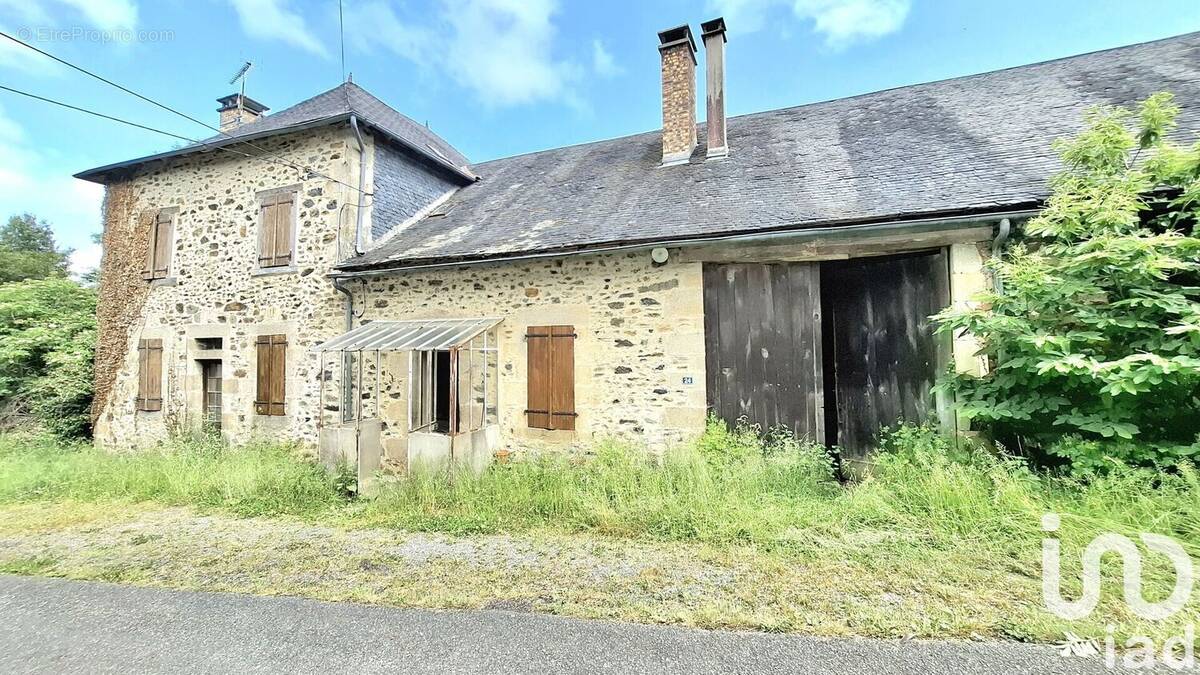 Photo 1 - Maison à CHAMBOULIVE
