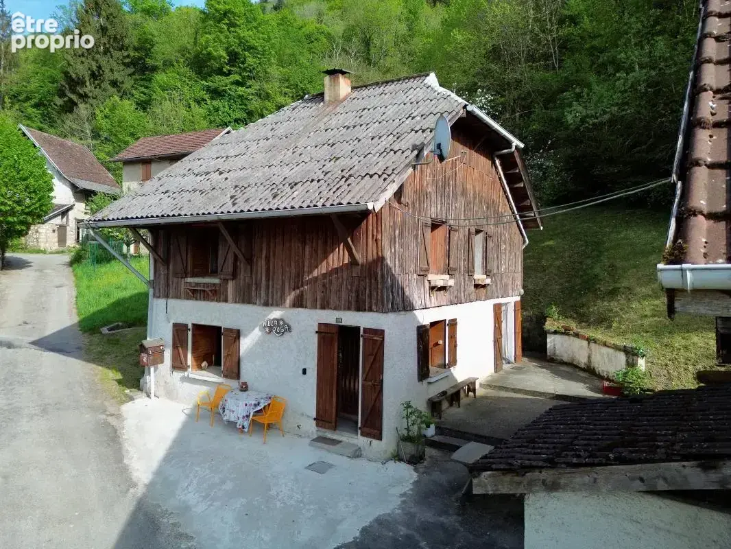 Maison avec grange  – Voissant - photo 10