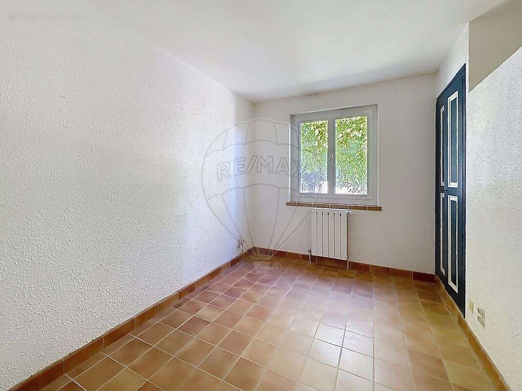 Maison à LA CALMETTE