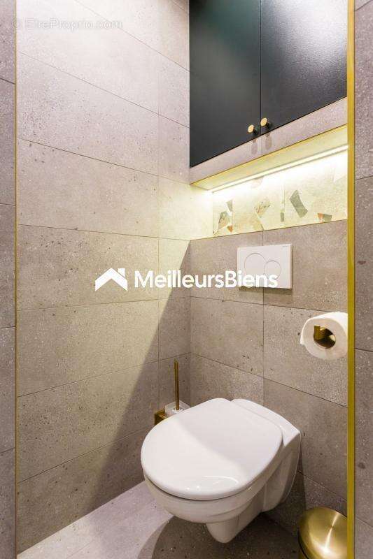 Commerce à PARIS-11E