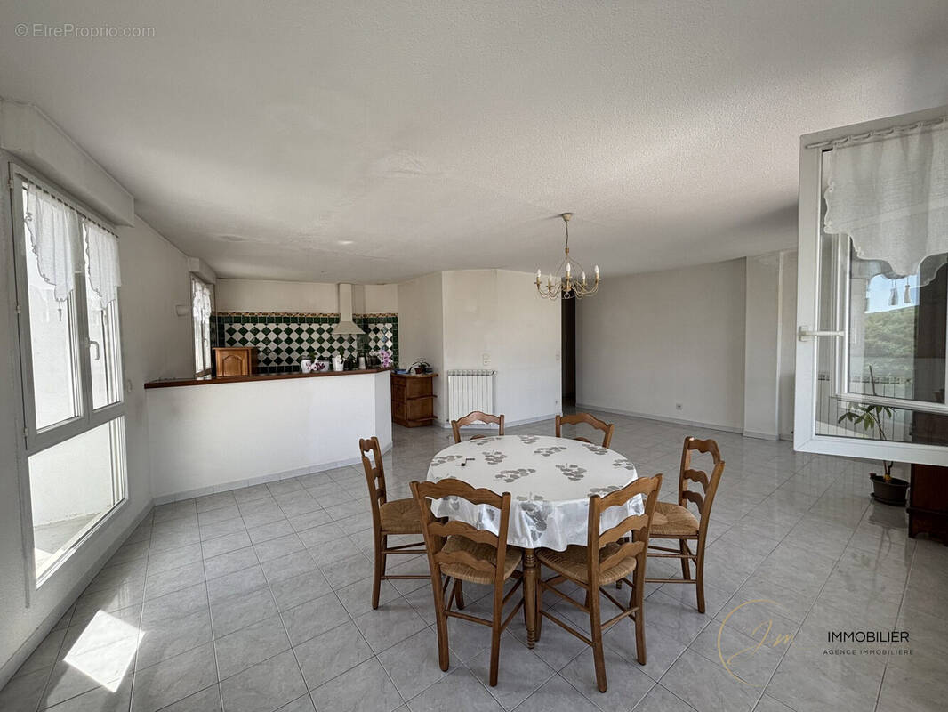 Appartement à GANGES