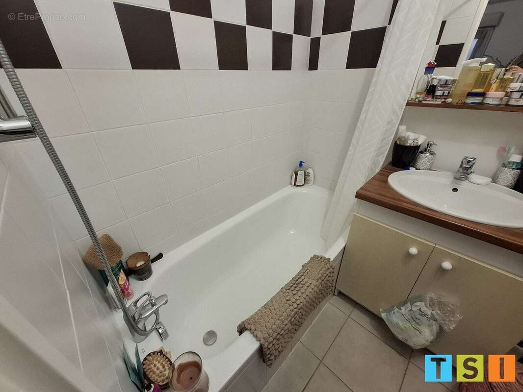 Appartement à MONTREJEAU