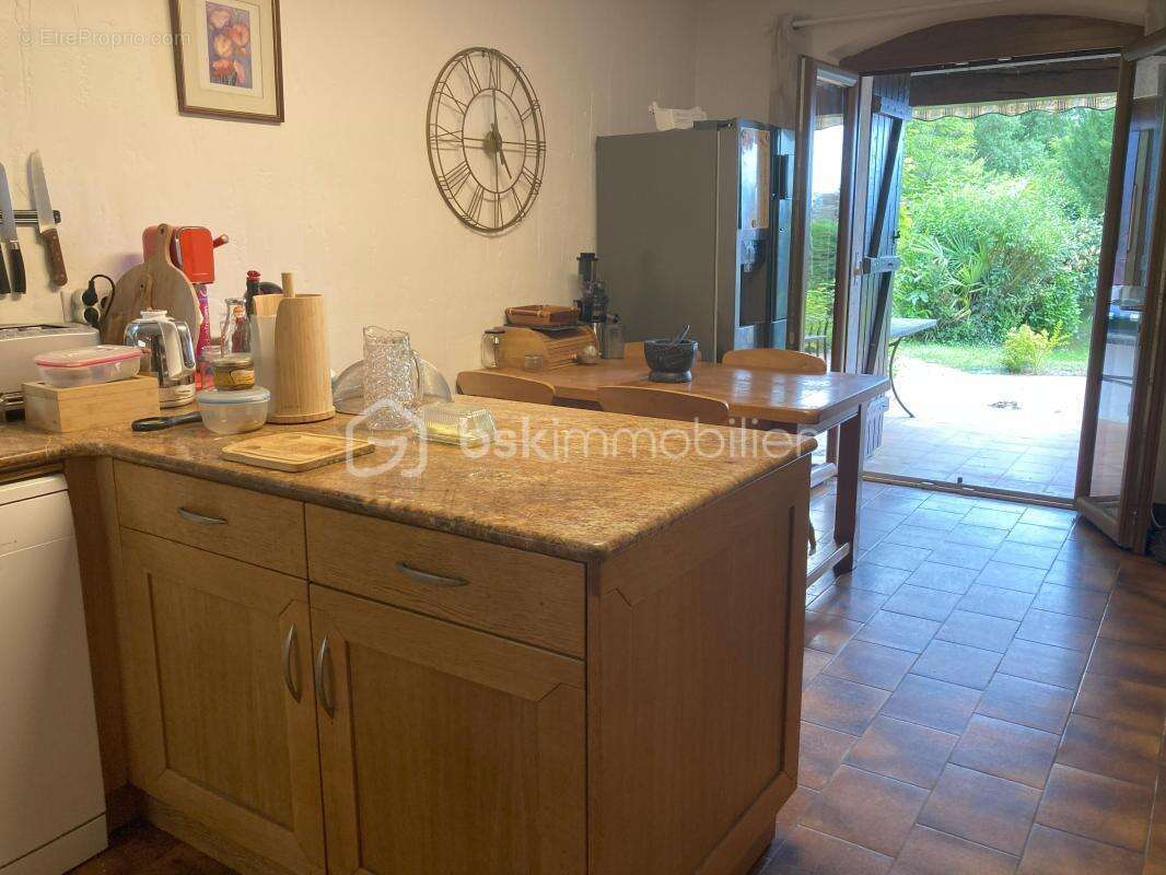 Maison à LACASSAGNE