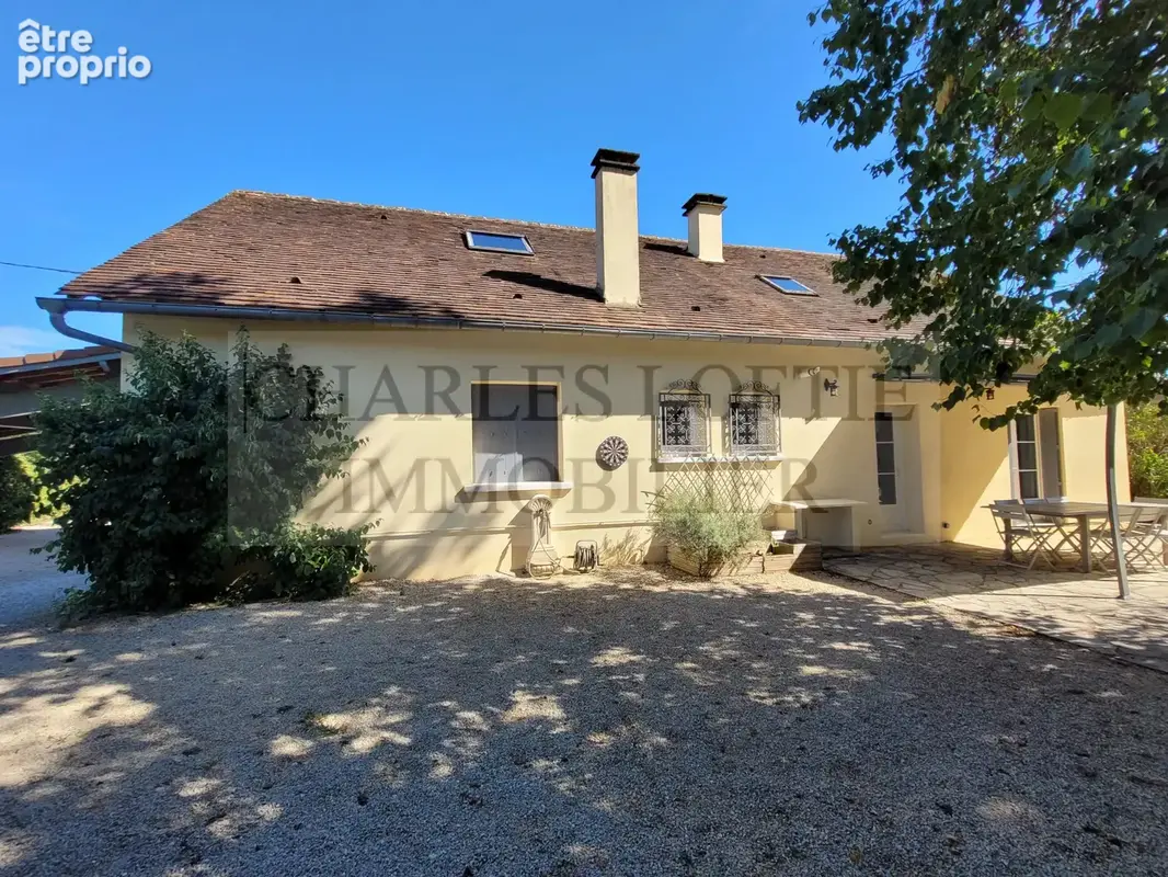 Belle maison familiale avec piscine sur terrain de 1700 m² - photo 22