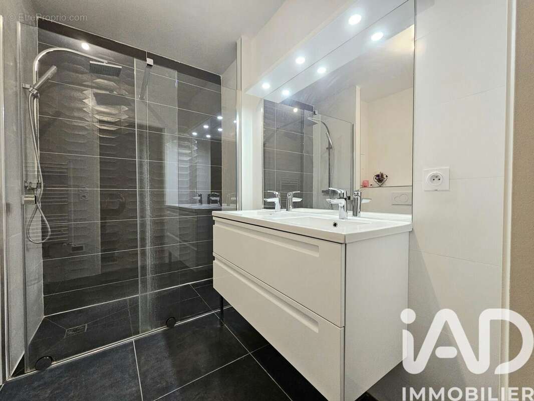 Photo 9 - Appartement à L'ISLE-ADAM