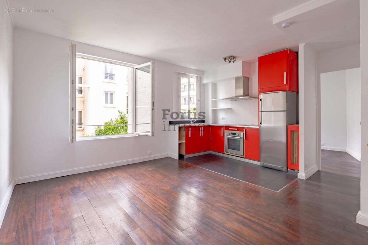 Appartement à LEVALLOIS-PERRET