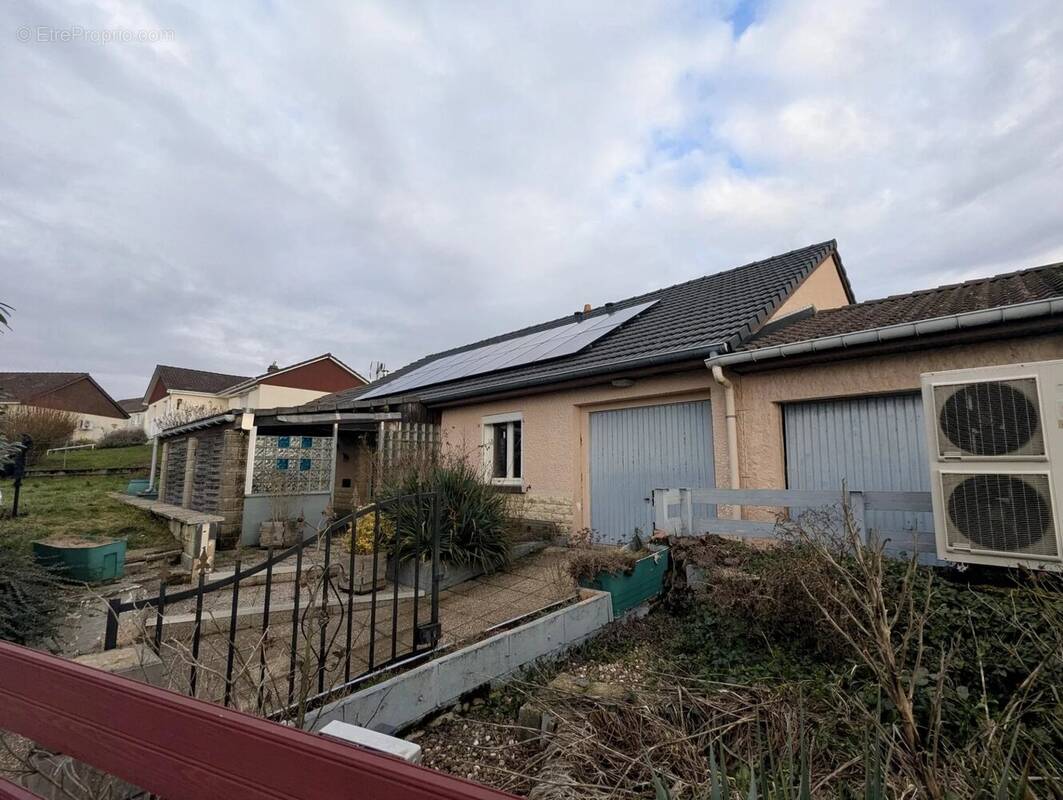 Maison 112 m² à Crehange  - photo 1